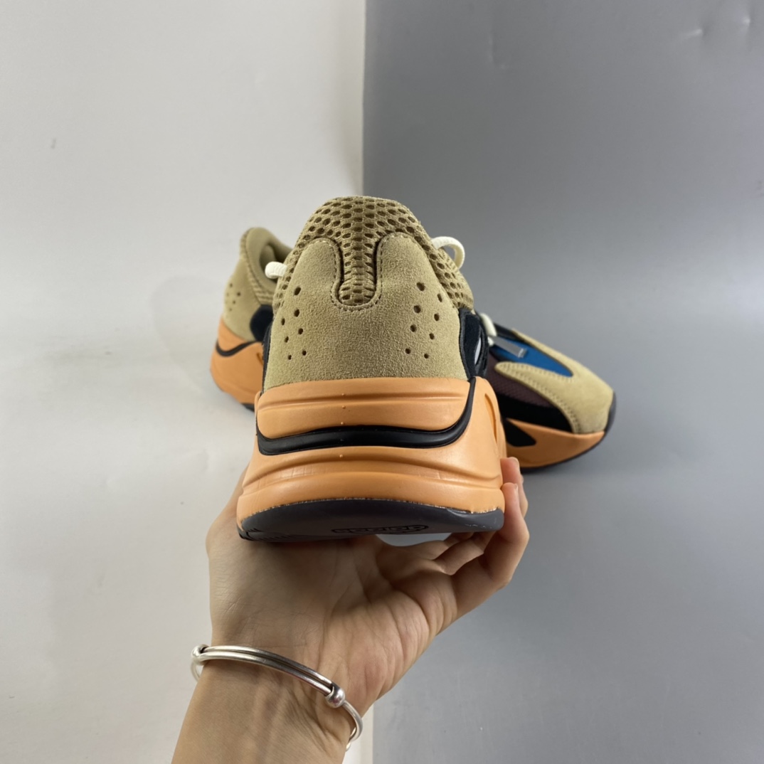 P320   AD Yeezy Boost 700 V2  椰子复古爆米花中底姥爷慢跑鞋 GW0297