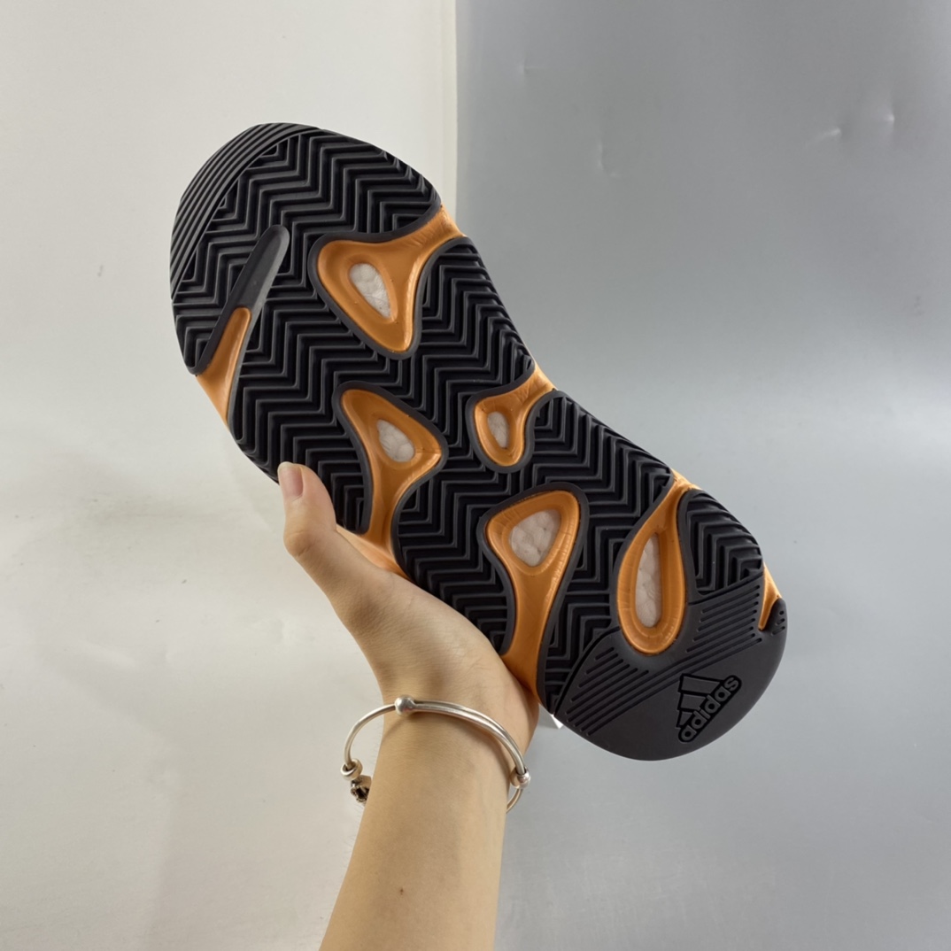 P320   AD Yeezy Boost 700 V2  椰子复古爆米花中底姥爷慢跑鞋 GW0296