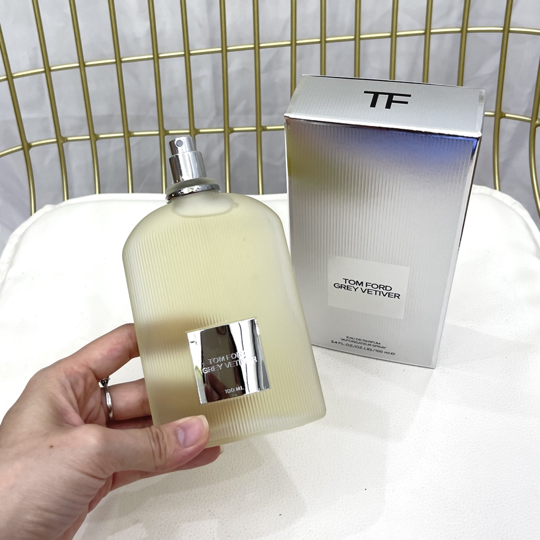 Tom Ford Grey Vetiver Eau de Parfum 100ml - A Classic Fragrance 6 i1626302302 8695 4