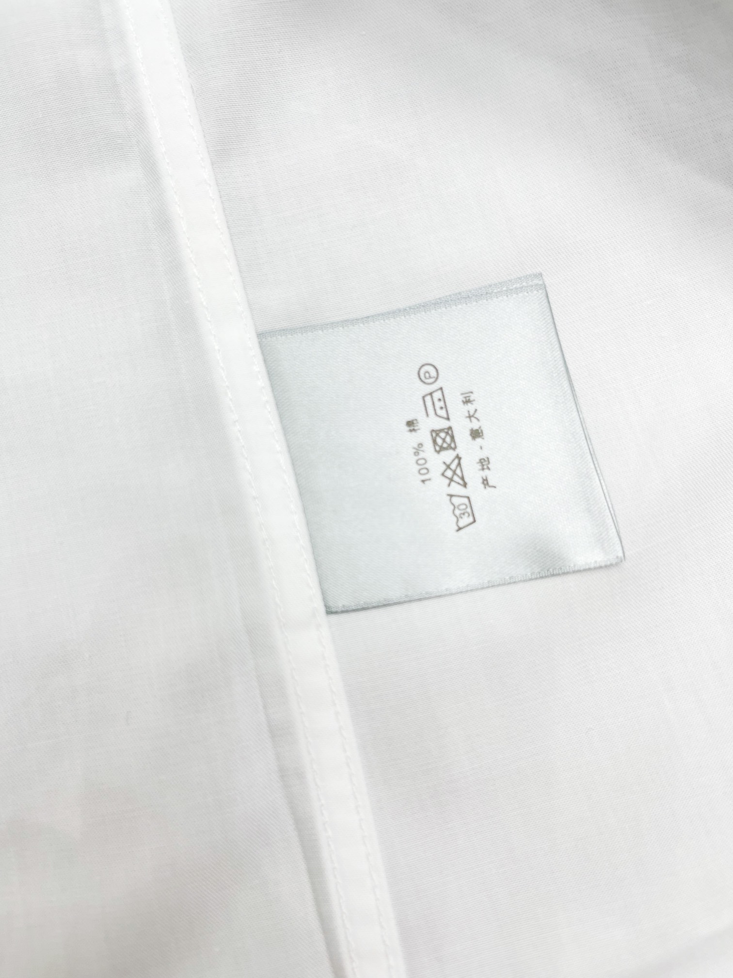 路易威登 Louis Vuitton 高定典藏名品高定成衣时装外套连衣裙衬衫T恤 #A5320588 8