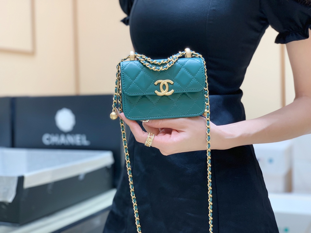 Chanel 2021早秋高级手工坊双金珠系列小方包 AP2290绿色