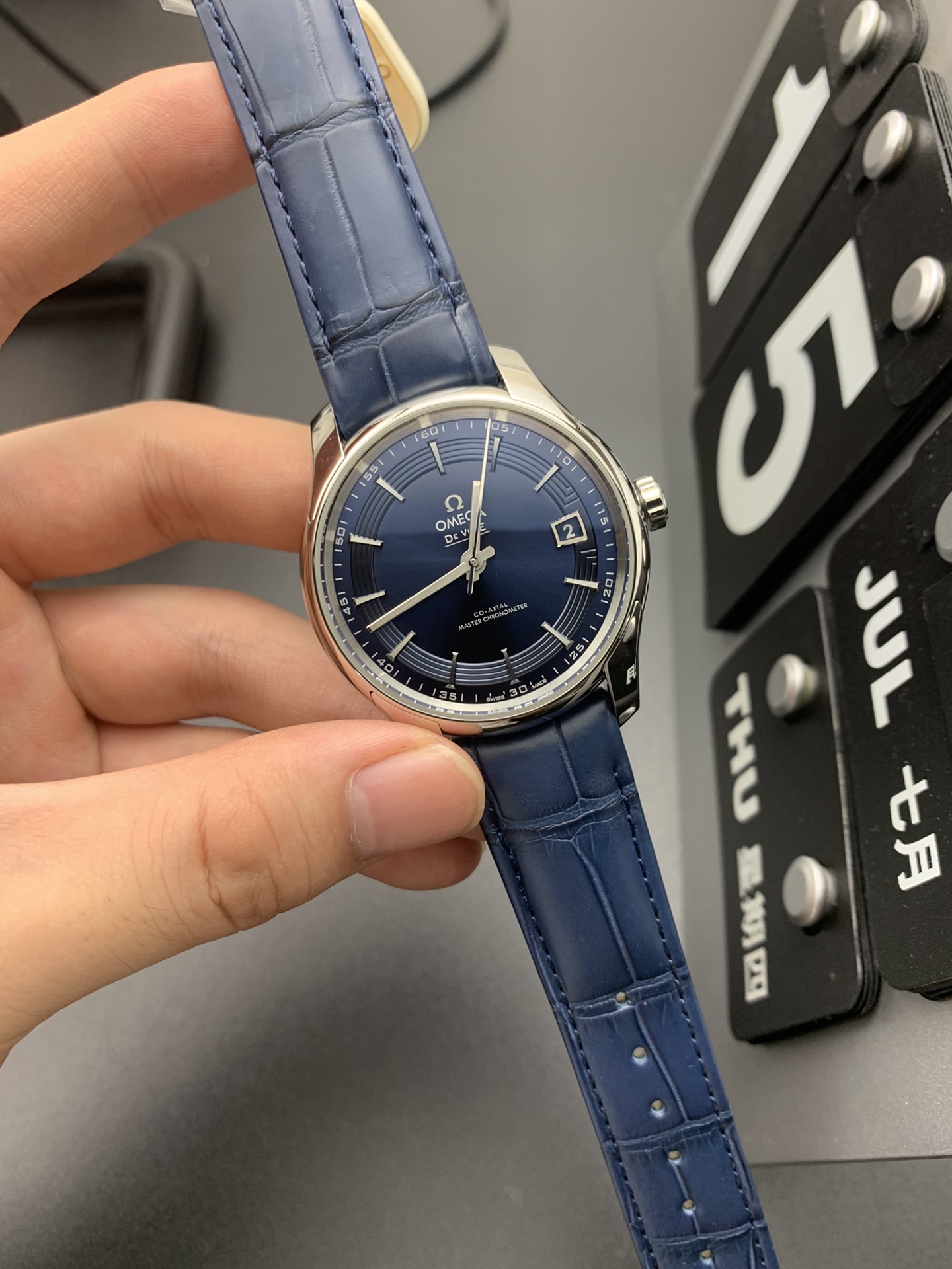 Omega 8900明亮之蓝