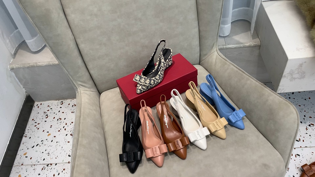 [Ferragamo Women