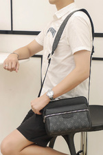 Online Shop
 Louis Vuitton LV Outdoor High
 Messenger Bags M30233