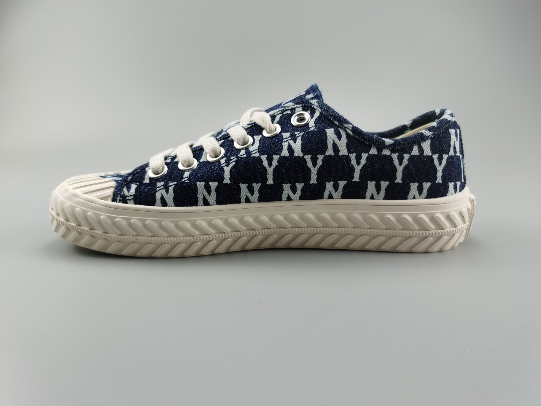 公司级韩国MLB帆布鞋女鞋低帮NY小标男鞋小白鞋情侣ins潮休闲饼干鞋28 29 30 31 32 33 34 35 36 36.5 37.5 38 38.5 39 40 40.5 41 42 42.5 43 44