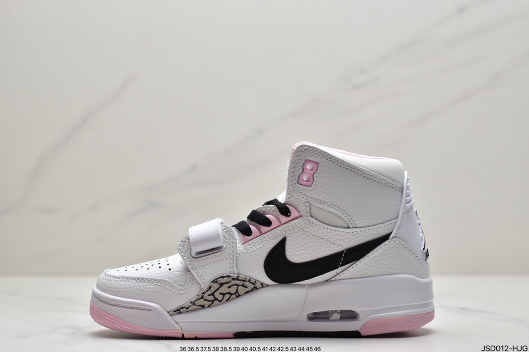 200  Air Jordan 3、Air Jordan 1 和 Air Trainer 2  AT4040-106