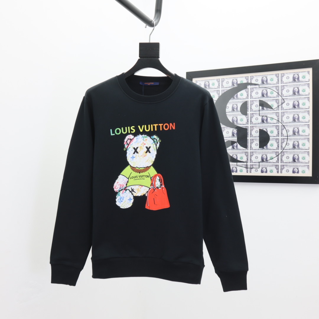 💰P190💥 Louis vuitton/LV 路易威登 新款潮流经典卫衣，精致裁剪，高品质工艺！采用定织定染纯棉面料420克左右纯棉卫衣面料！图案进口数码印花工艺，耐穿耐洗久穿不变型，微阔百搭男女同款。颜色：黑色 米白。码数：XS S M L