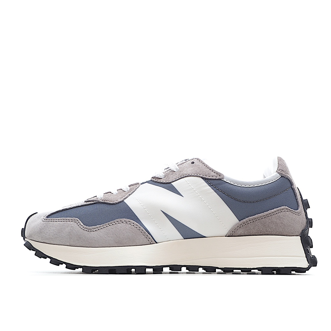 G5 Sooya x Kiks x New balance联名特殊鞋盒版 新百伦MS327系列复古休闲运动慢跑鞋 全新 New Balance 327系列，以更纯粹的复古风格设计打造的全新造型。侧身还以解构设计，将 N 字标志以做旧压花样式呈现，样式别具新意。而麂皮、冲孔皮革的塑造，则呈现出高级怀旧气质，也让鞋款在奢华时装风格与运动氛围之间达到了平衡。鞋身采用尼龙及皮质物料拼接构成中底高弹PU材质及满丁防滑橡胶外底