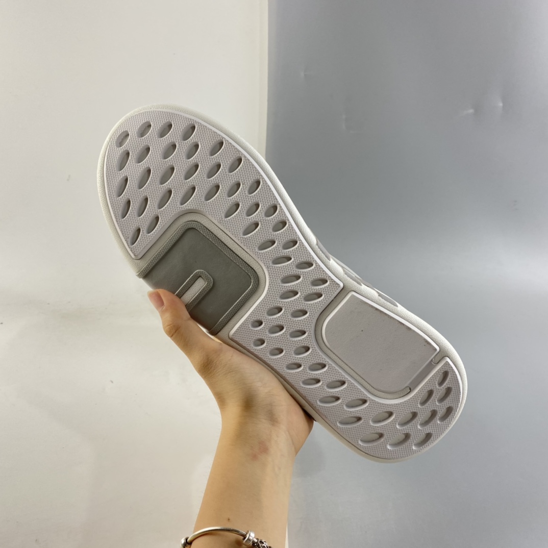 P180  Ad EQT Basketball ADV EQT 阿迪达斯缓震透气跑步鞋 CQ2995