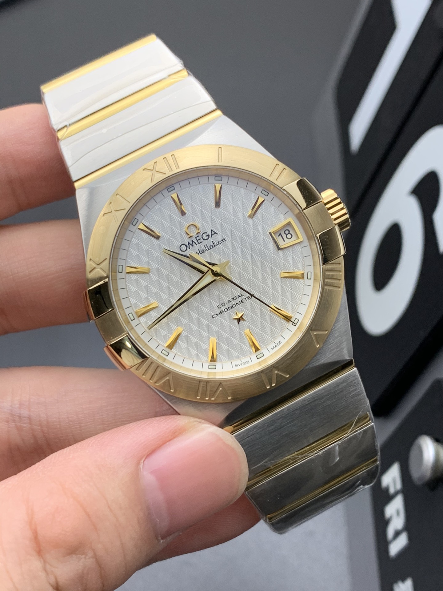 Omega 新款星座