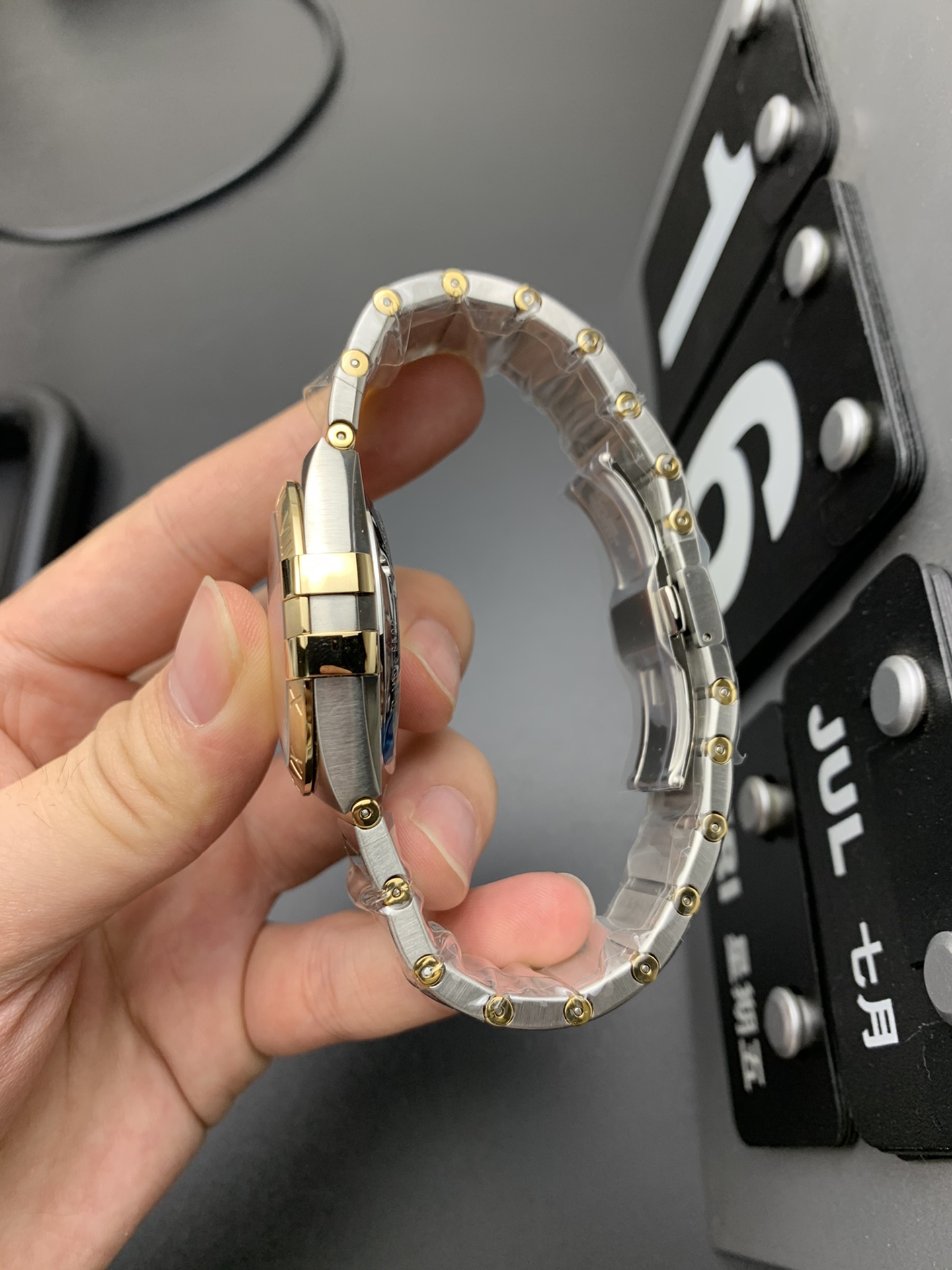 Omega 新款星座
