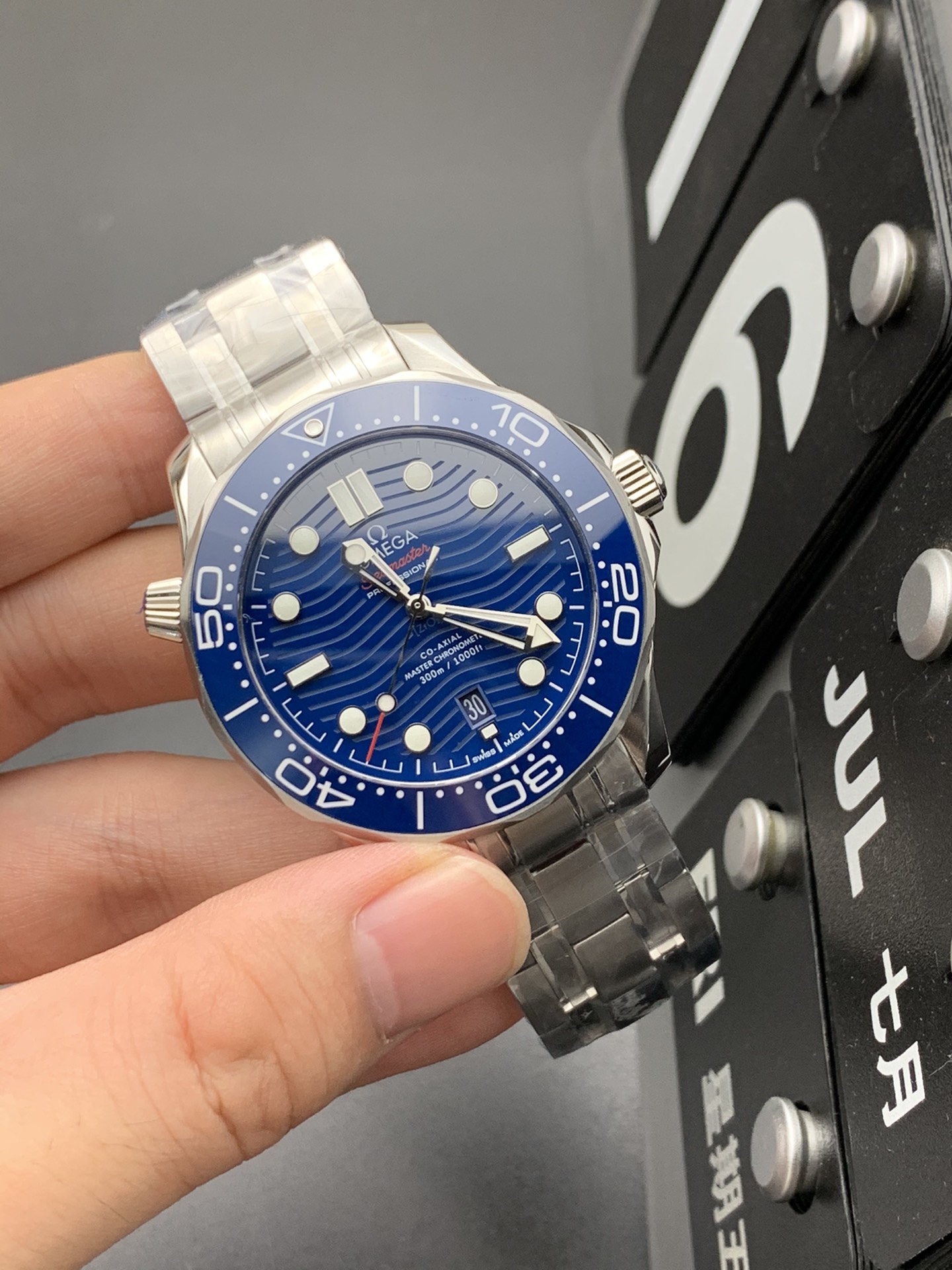 Omega 蓝海马300