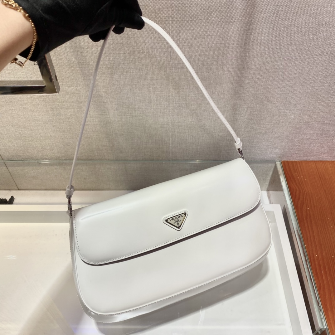 PRADA普拉达新款长形腋下包1BD276