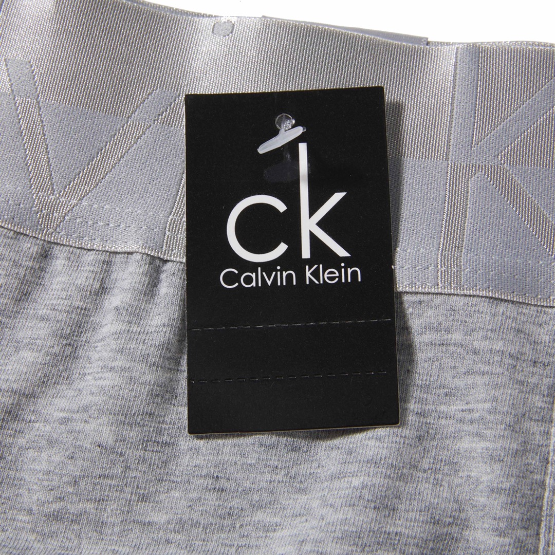 一盒3条CalvinKlein一盒三