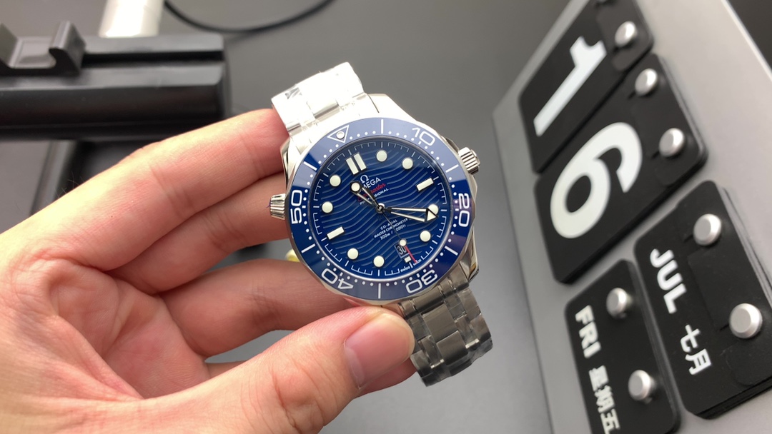 Omega 蓝海马300