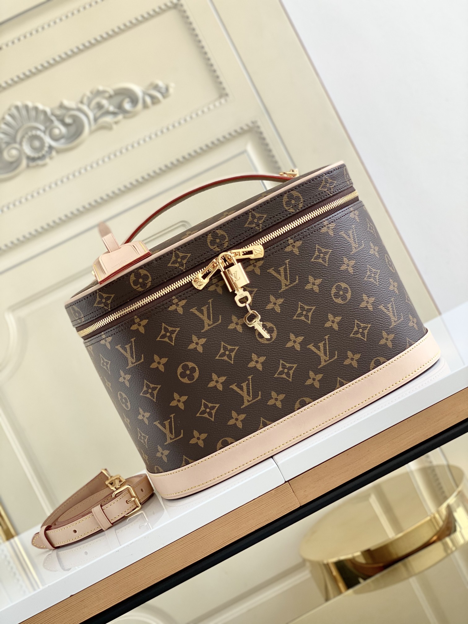 Shop Louis Vuitton 2021-22FW Nice vanity (M44935) by SolidConnection
