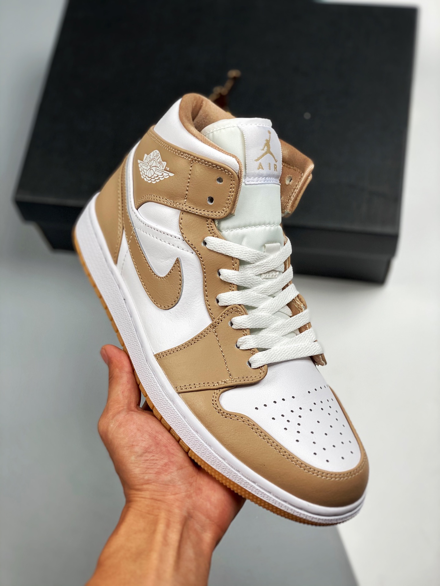 Air Jordan 1 Mid color cáñamo amarillo, serie mid, nuevo lote, suela original con molde original, piel personalizada de…