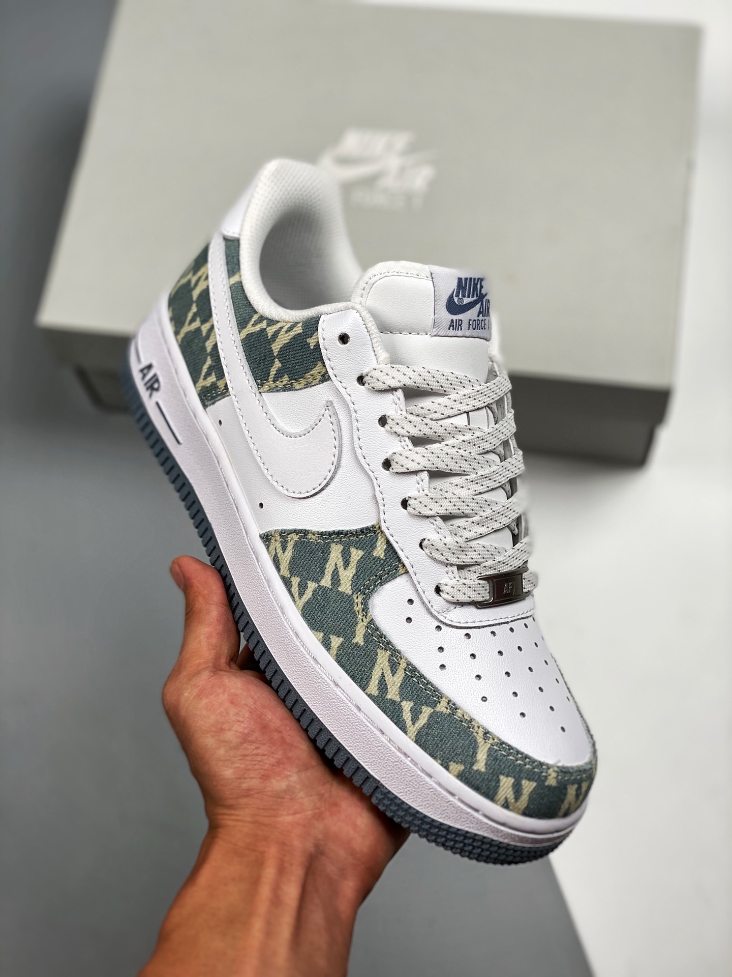 Apoya la tienda 3 MLB x Air Force 1 Low vaquero azul claro, horma original, cartón original, creando estilo puro de la …