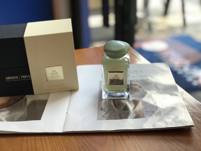 Armani Privé Thé Yulong Eau de Toilette - Fresh Citrus & Smoky Tea Fragrance 1 Armani Privé Thé Yulong Eau de Toilette - Fresh Citrus & Smoky Tea Fragrance