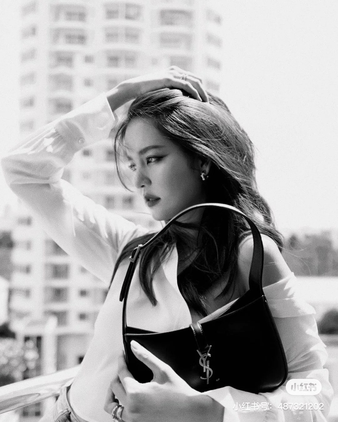 Saint laurent Ysl LE 5 À 7 平纹腋下包 657228黑色