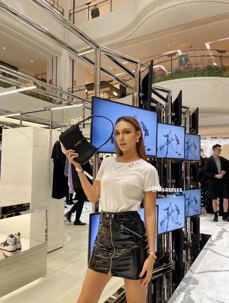 Saint laurent Ysl LE 5 À 7 平纹腋下包 657228黑色