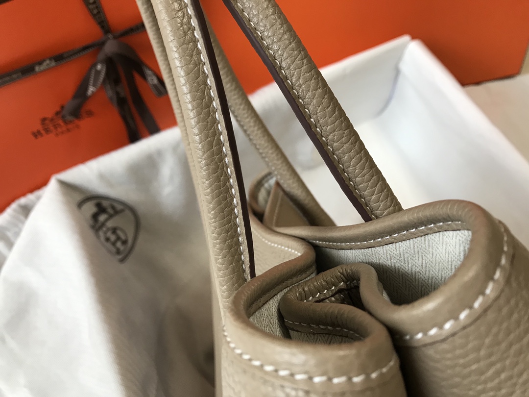 Hermès Garden Party 36 Handbag: Casual Style, Extra-Large Capacity, and Authentic Design 5 i1626507627 4773 3
