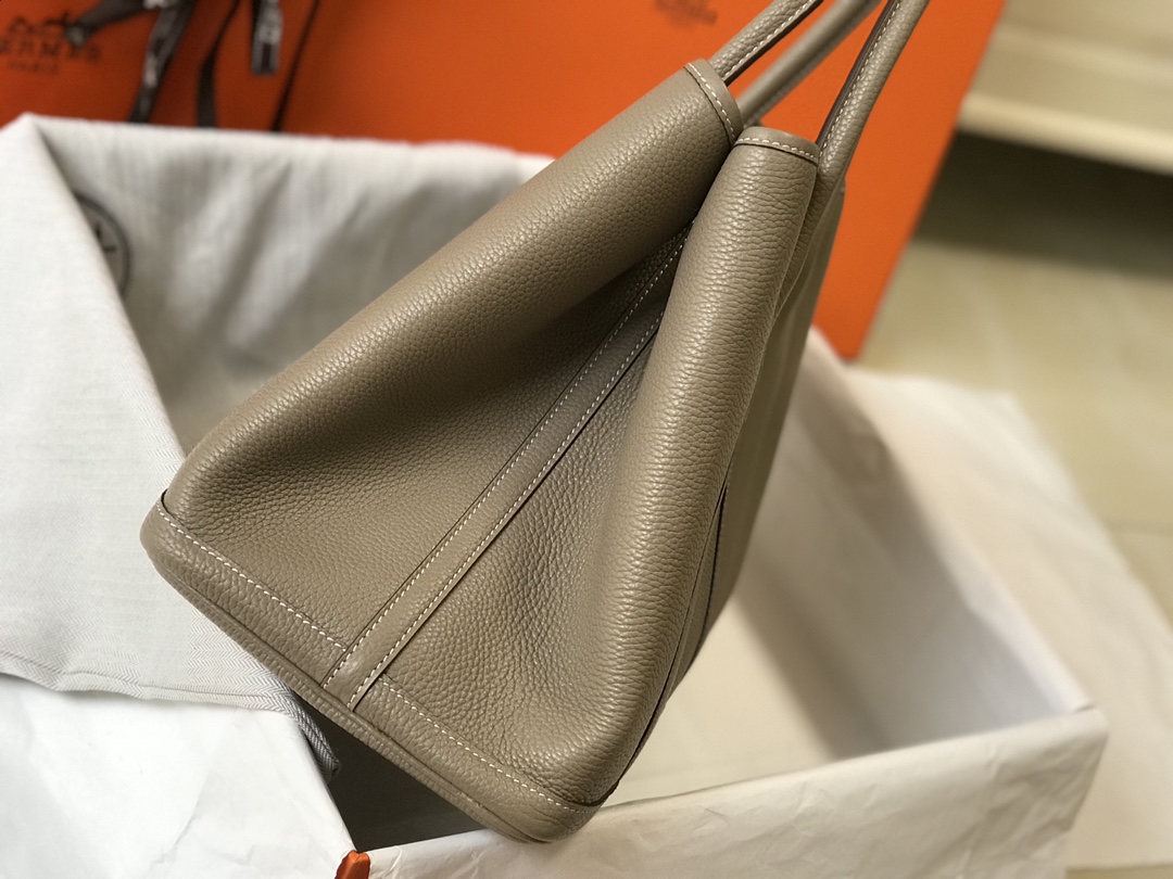 Hermès Garden Party 36 Handbag: Casual Style, Extra-Large Capacity, and Authentic Design 4 i1626507627 7377 2