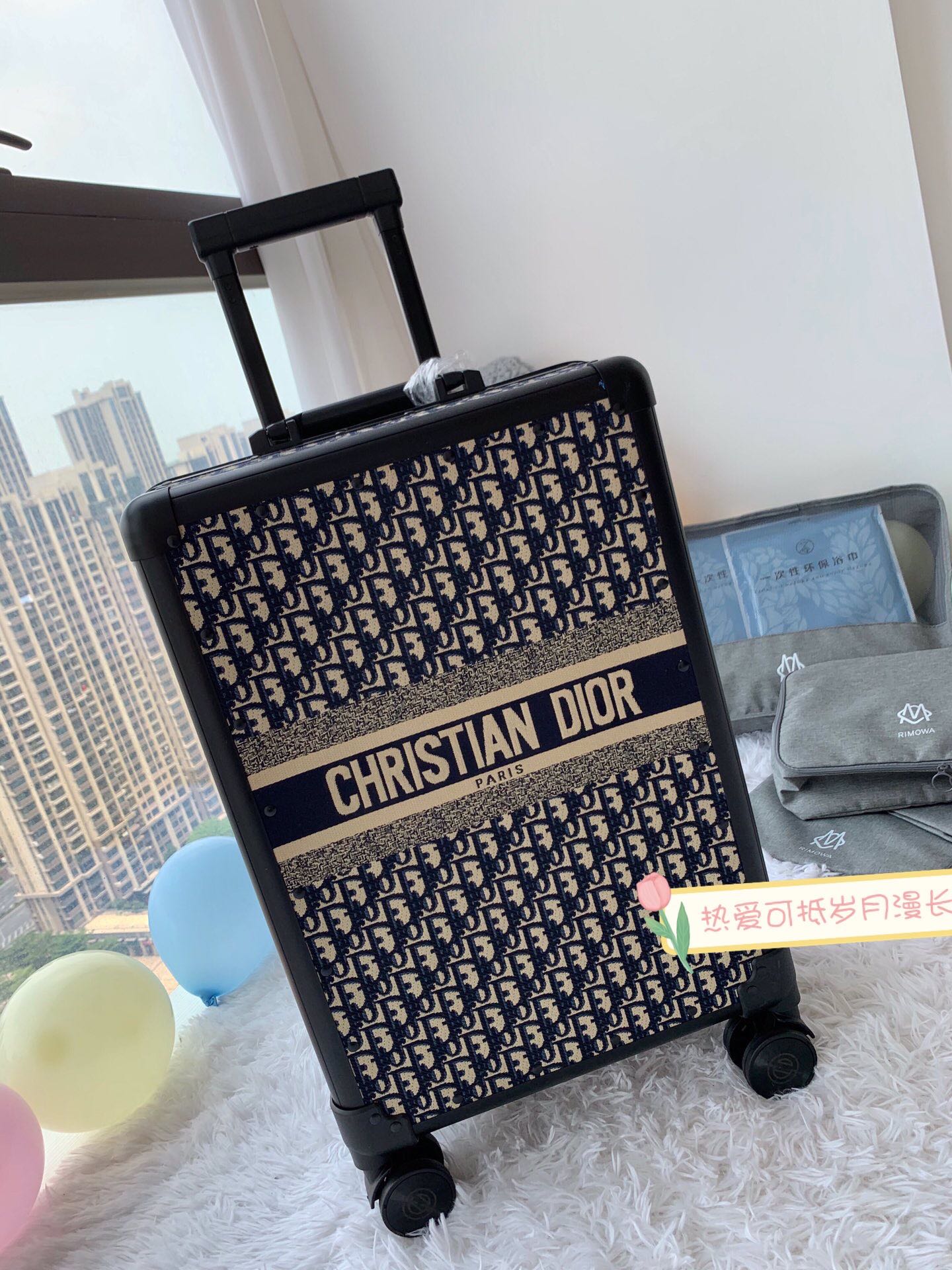 El modelo más popular del año, maleta vintage Christian Dior con estampado Oblique. Pedido de exportación al extranjero…