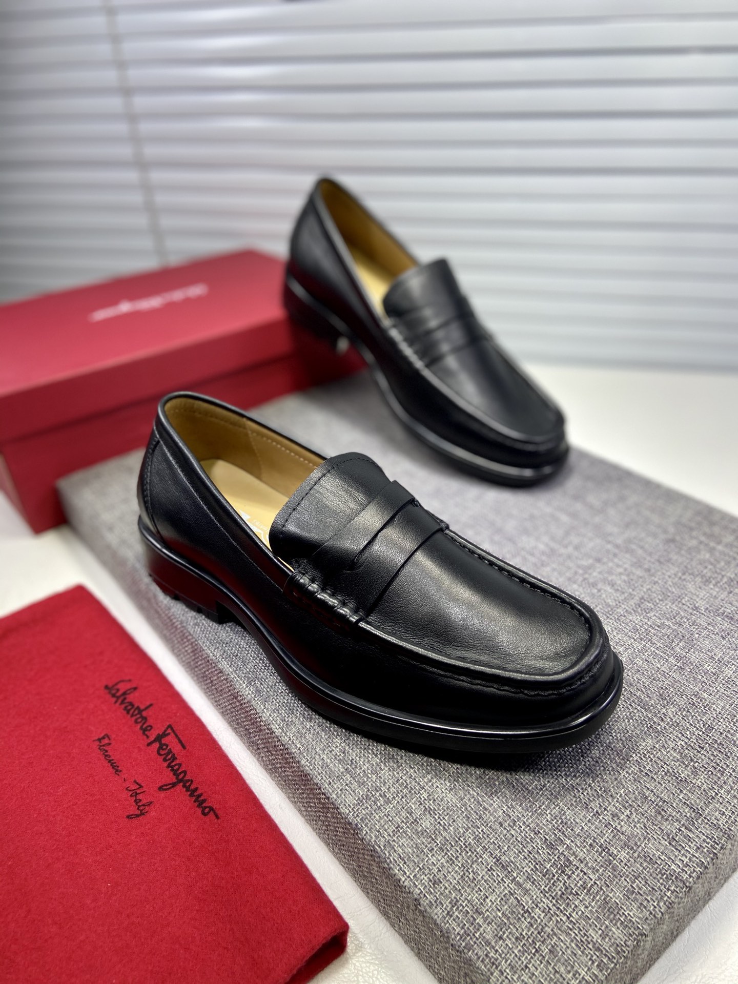 J5 顶级版本🎖Ferragamo 菲拉格慕 高端休闲男鞋🐮🐮专柜正品一比一复刻 顶级高品质👞进口〰 头层牛皮鞋面➕水洗牛皮内里 牛皮垫脚 原版大底⬆️配码:38~44 [定做45]