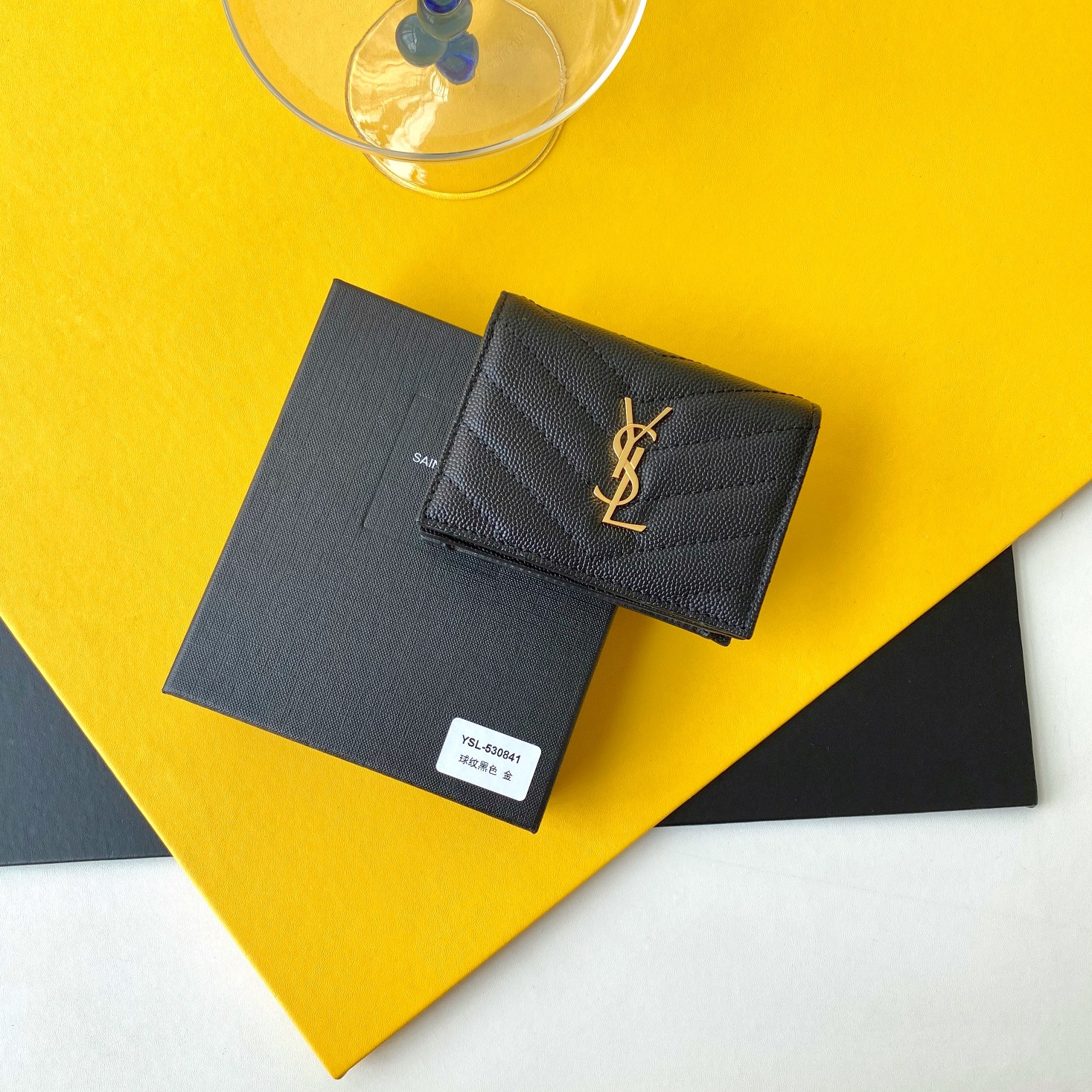 Short Wallet Imported Cowhide Caviar Texture Center Compartment Bill Compartment Six Card Slots Zipper Coin Pocket