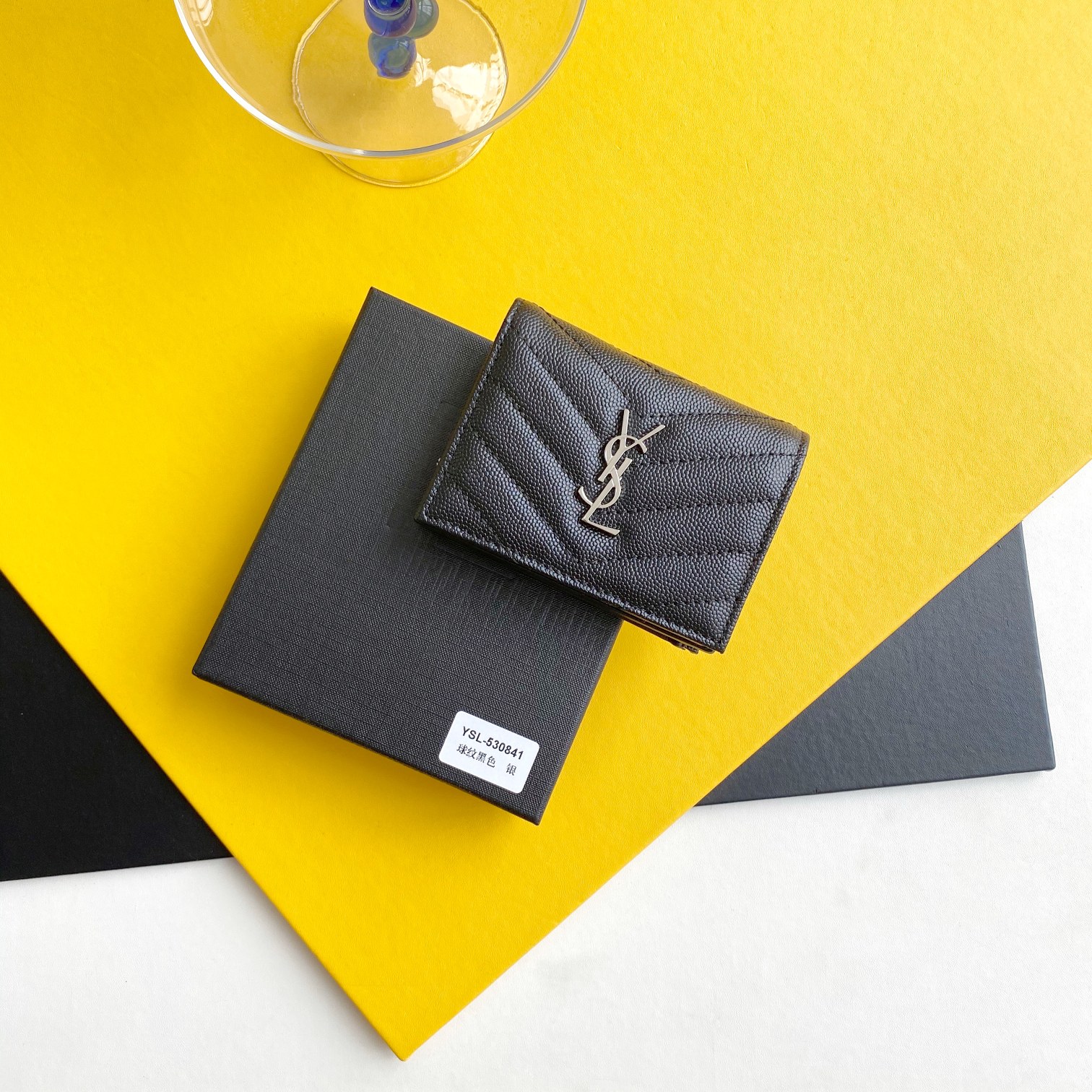 Short Wallet Imported Cowhide Caviar Texture Center Compartment Bill Compartment Six Card Slots Zipper Coin Pocket