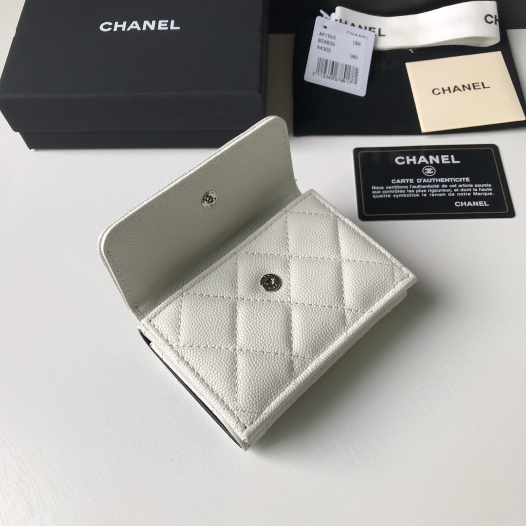 Chanel 2021这季〃熊猫〃配色戳中了香粉的心