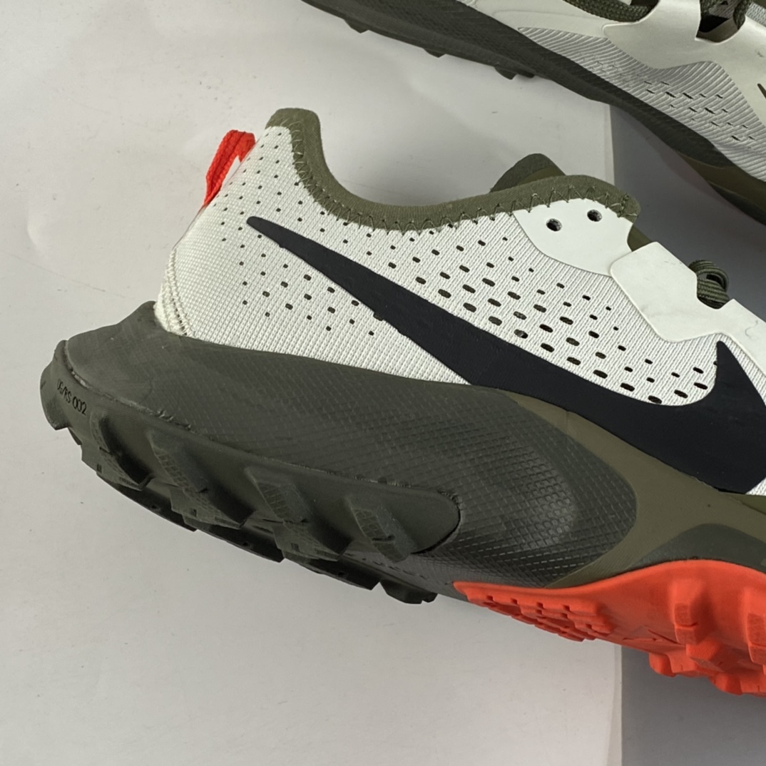 P240  Nike Air Zoom Terra Kiger 7轻量透气抓地缓震越野跑鞋 CW6062-003