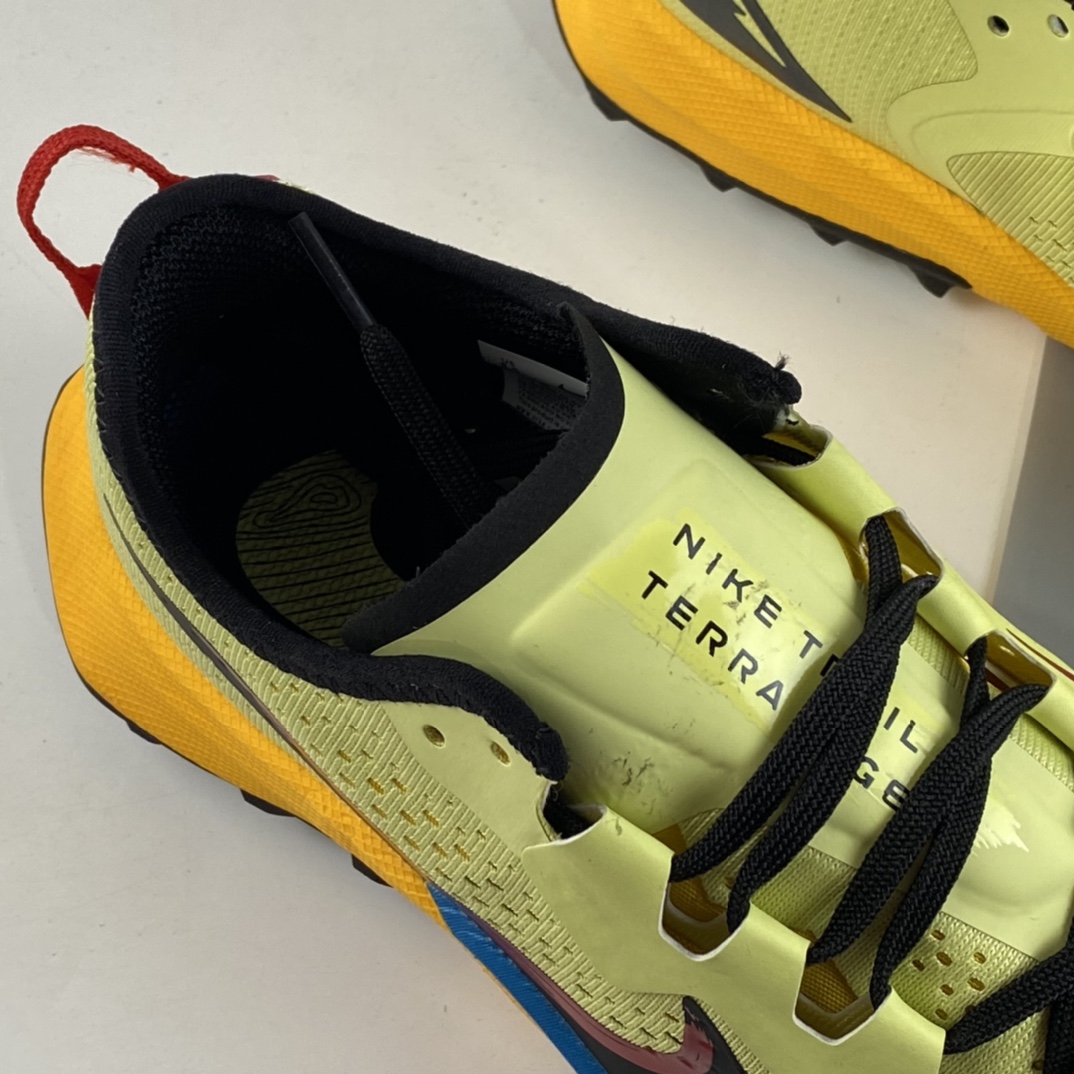 P240  Nike Air Zoom Terra Kiger 7轻量透气抓地缓震越野跑鞋 CW6062-300