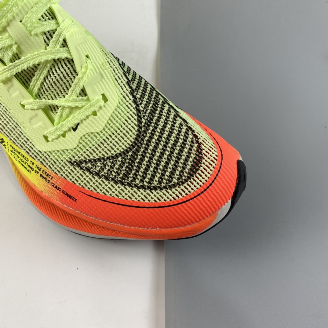 P180   Nk ZoomX Vaporfly NEXT% 2 马拉松泡棉缓震运动慢跑鞋 CU4111-700