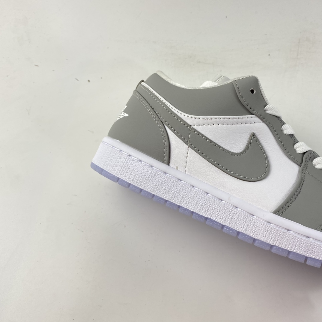 P200   Air Jordan 1 Low AJ1低帮时尚休闲板鞋 DC0774-105