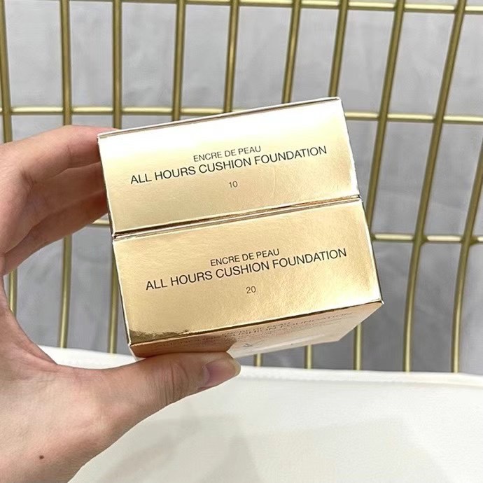 Yves Saint Laurent Luminous Matte Cushion Foundation SPF 50 6 i1626579748 341 5