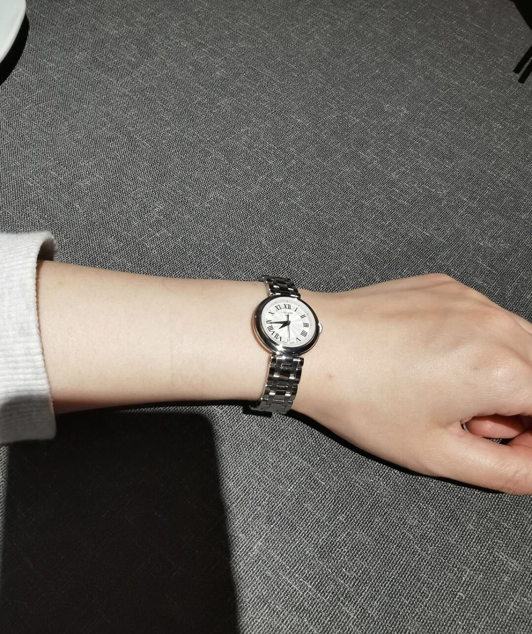 [LONGINES Watches]In March this year, Tissot released the new Carrie Little Be