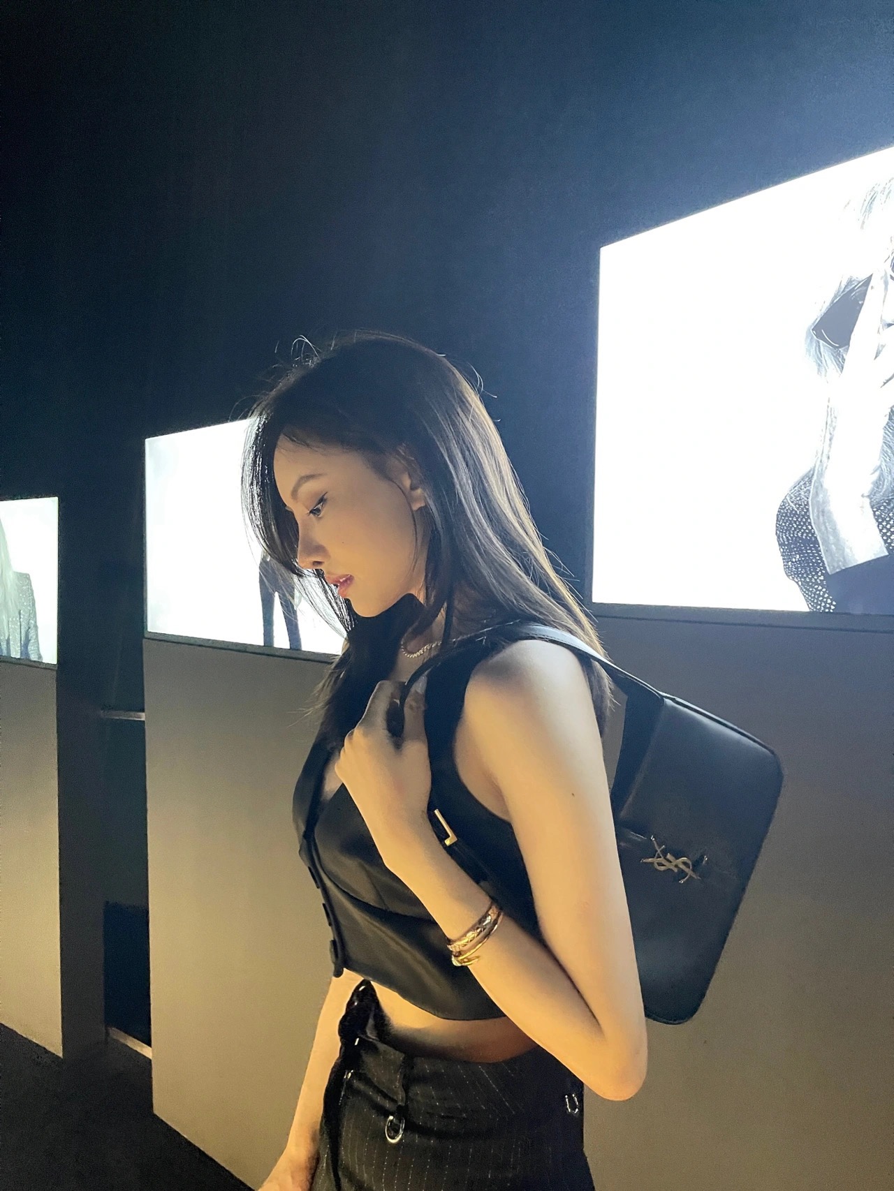 Saint laurent Ysl LE 5 À 7 平纹腋下包 657228黑色