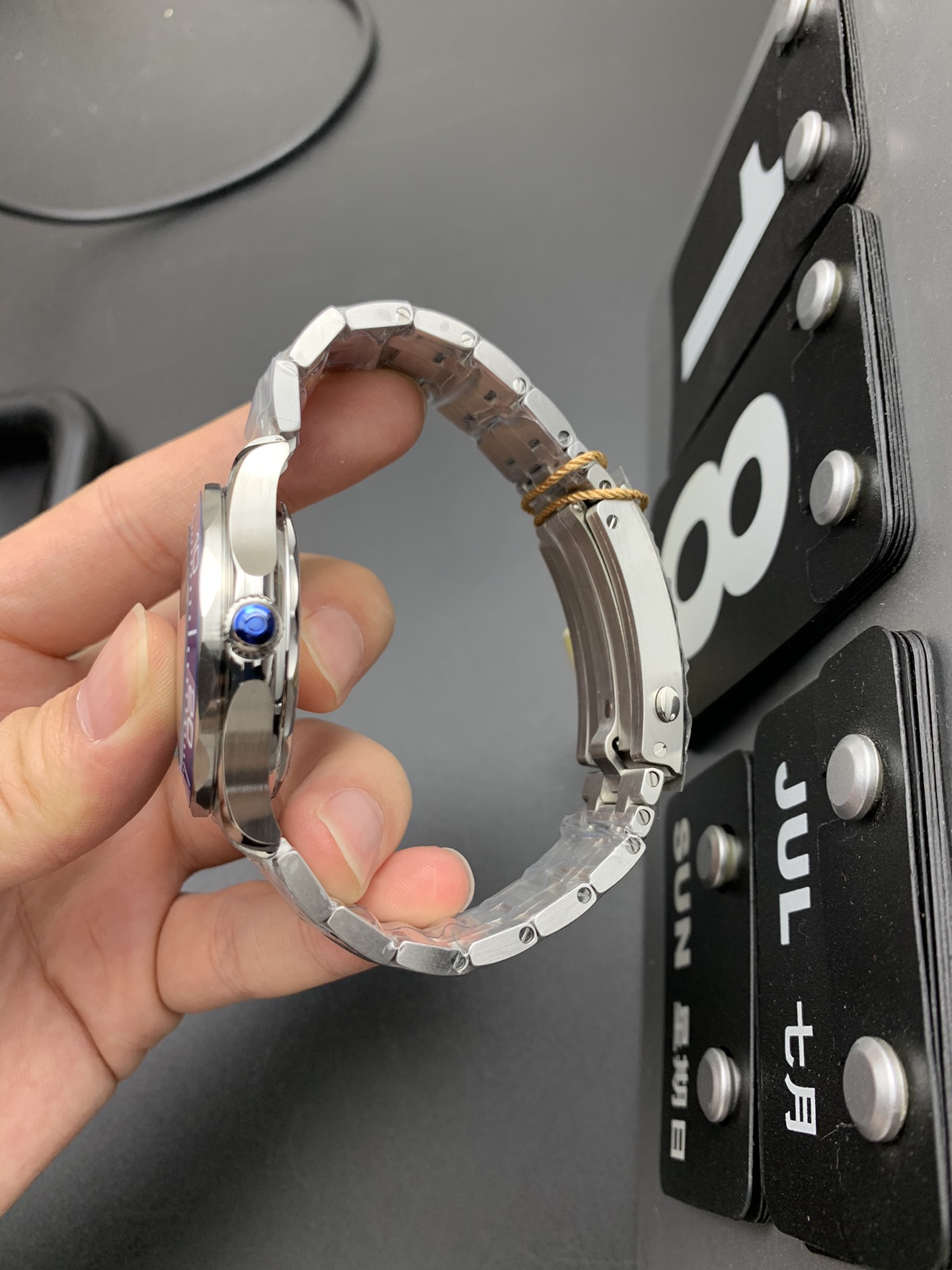 Omega 海马300蓝