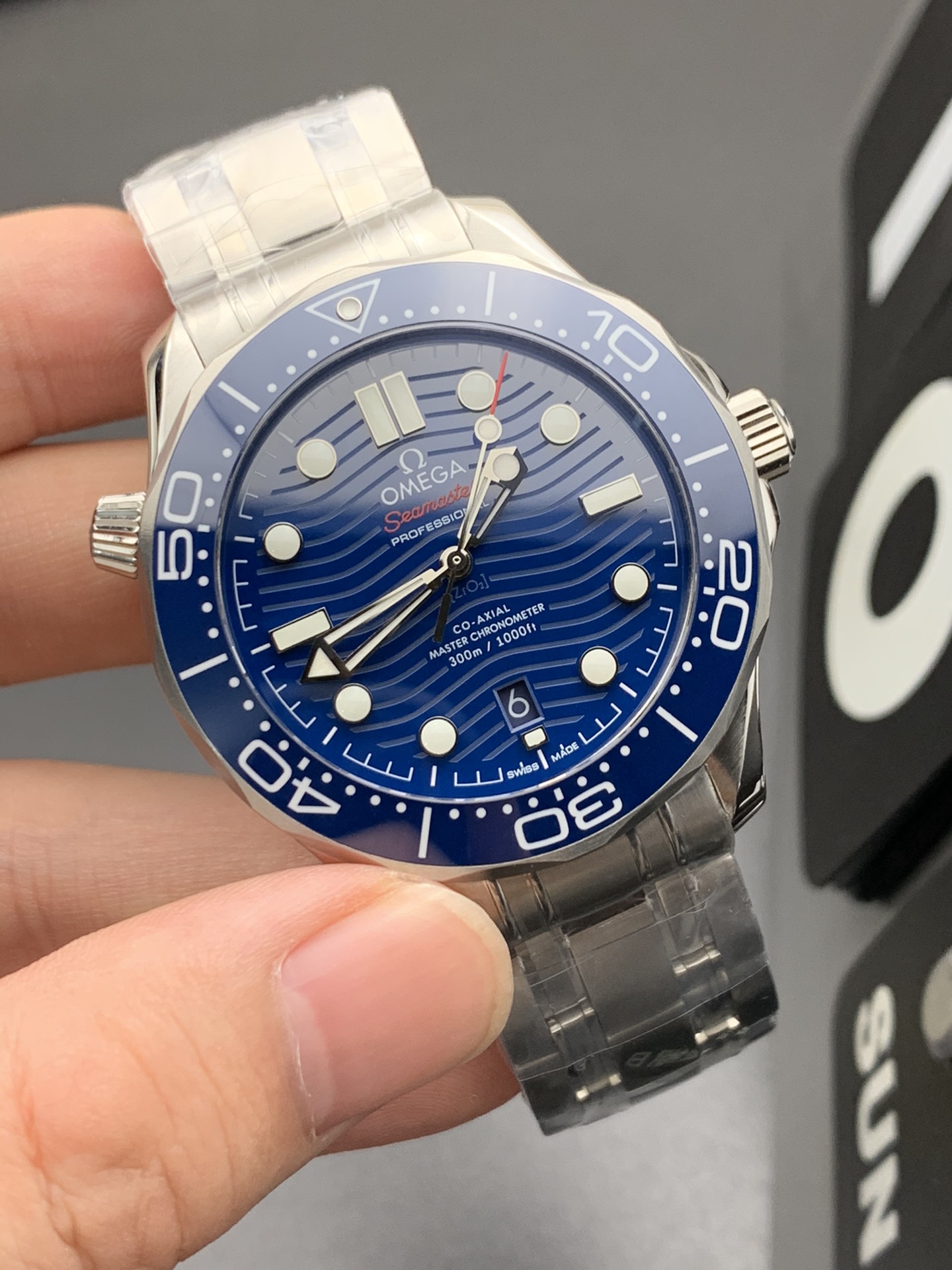 Omega 海马300蓝