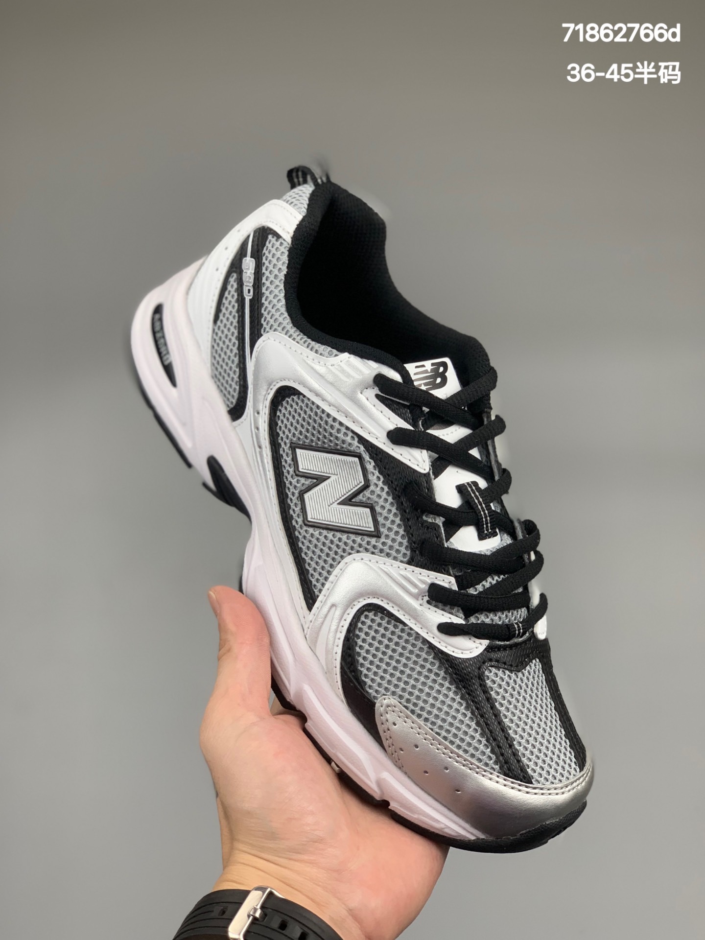 
New Balance NB530系列复古休闲慢跑鞋 
货号:MR530 
尺码：36 37 37.5 38 38.5 39.5 40 40.5 41 42 42.5 43 44 45
编码:71862766d