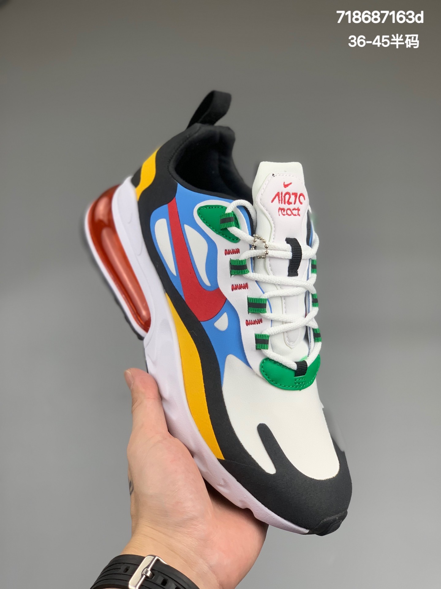 
耐克Nike Air Max 270 React 半掌气垫系列。在 Nike React Element 87 大获成功后，又一款搭载 Nike React 缓震的复古风格新鞋登场，为复古球鞋玩家再次提供一个脚感和颜值的双料精品！在配色方面，巨量大胆个性的鲜艳方案，以及多种色调的组合拼接，也几乎俘虏了所有年龄段和着装风格用户的心。此系列的巨大成功，已若隐若现的预示着Air Max 系列下一代的更新方向，让我们拭目以待吧。尺码：36 36.5 37.5 38 38.5 39 40 40.5 41 42 42.5 43 44 44.5 45 货号：CT1646-100
编码:718687163d