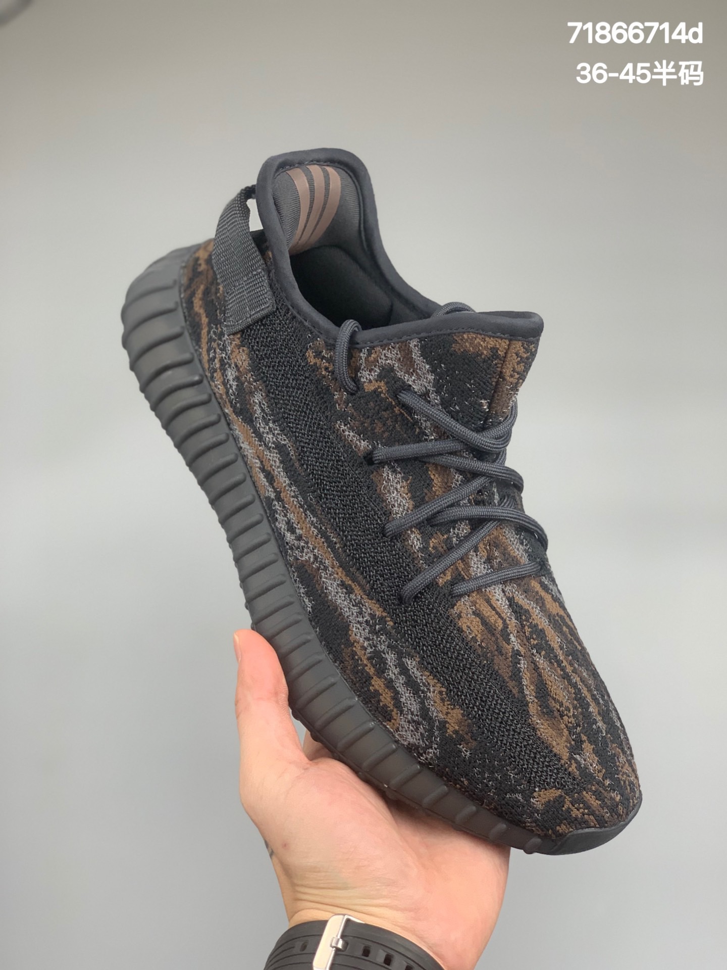 
真爆Adidas Yeezy Boost 350 V2