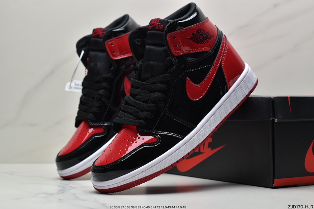 240  Air Jordan 1 High OG ”Bred Patent”黑红金人吊牌  555088-063