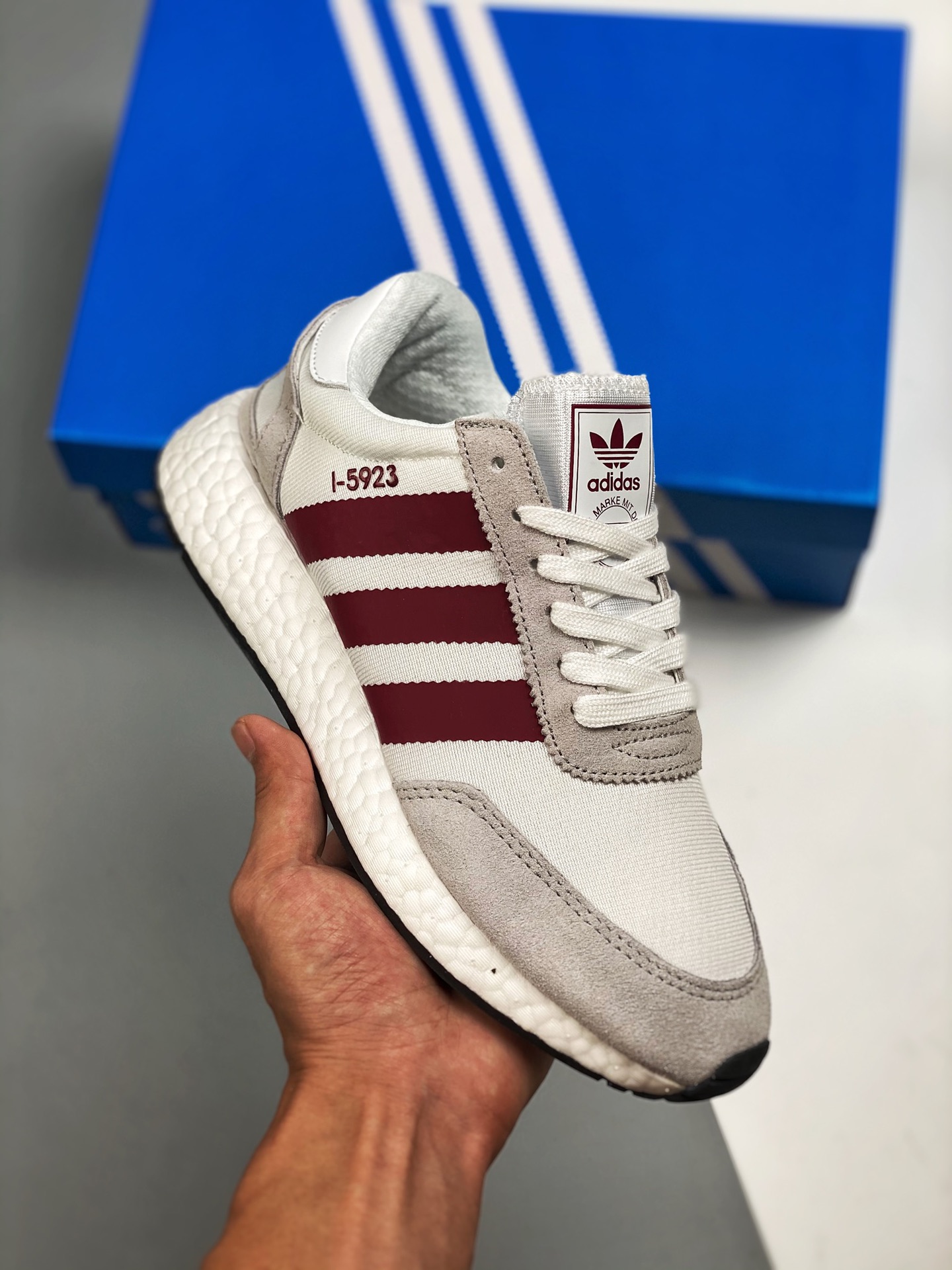 Apoyo para tienda 2 AD Iniki Runner Boost Pride zapatillas de running de palomitas blanco, rojo y vino. Auténticas palo…