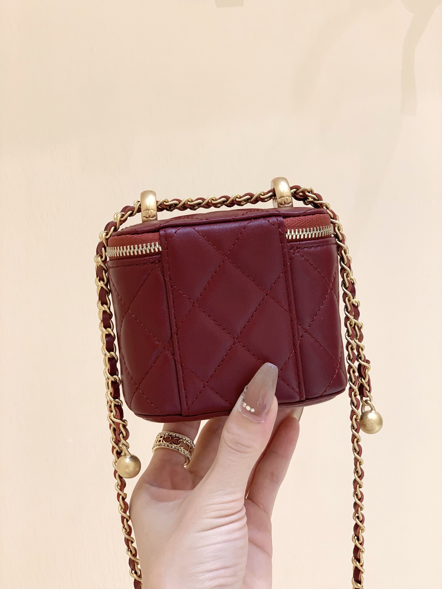 Chanel 高级手工坊双金珠系列盒子斜挎包 AP2292酒红