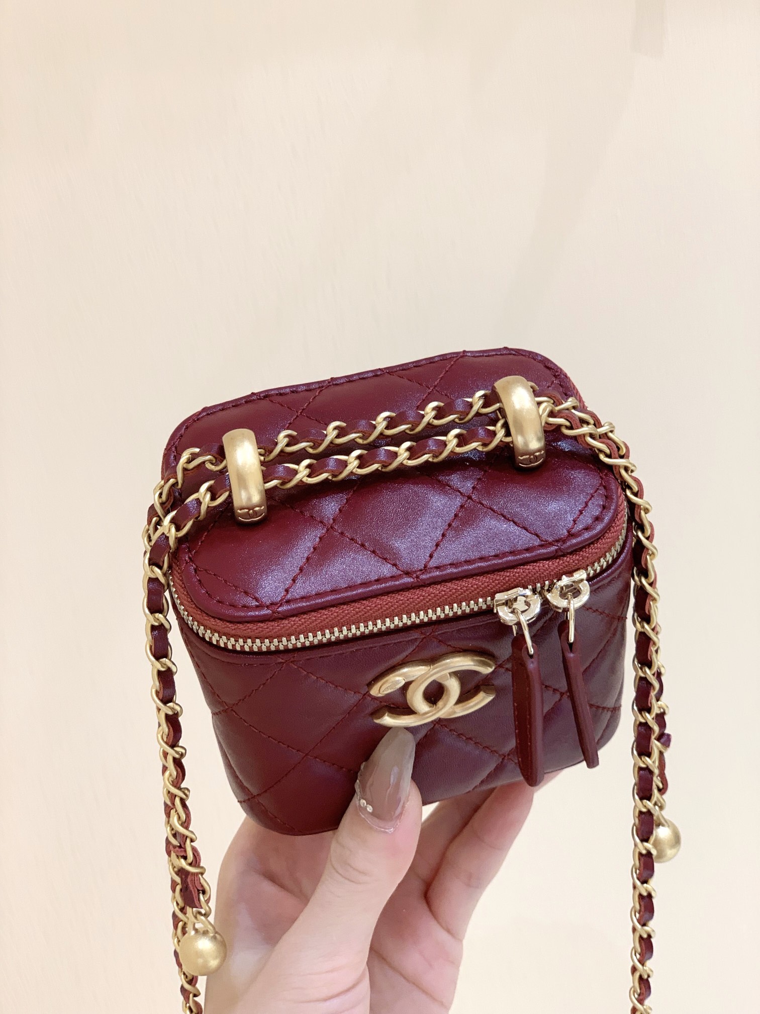 Chanel 高级手工坊双金珠系列盒子斜挎包 AP2292酒红