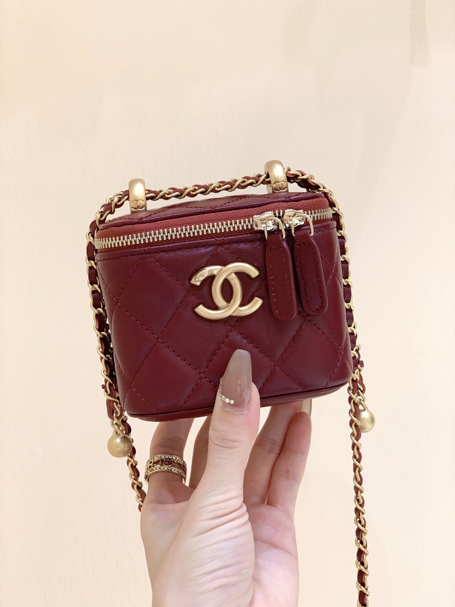 Chanel 高级手工坊双金珠系列盒子斜挎包 AP2292酒红