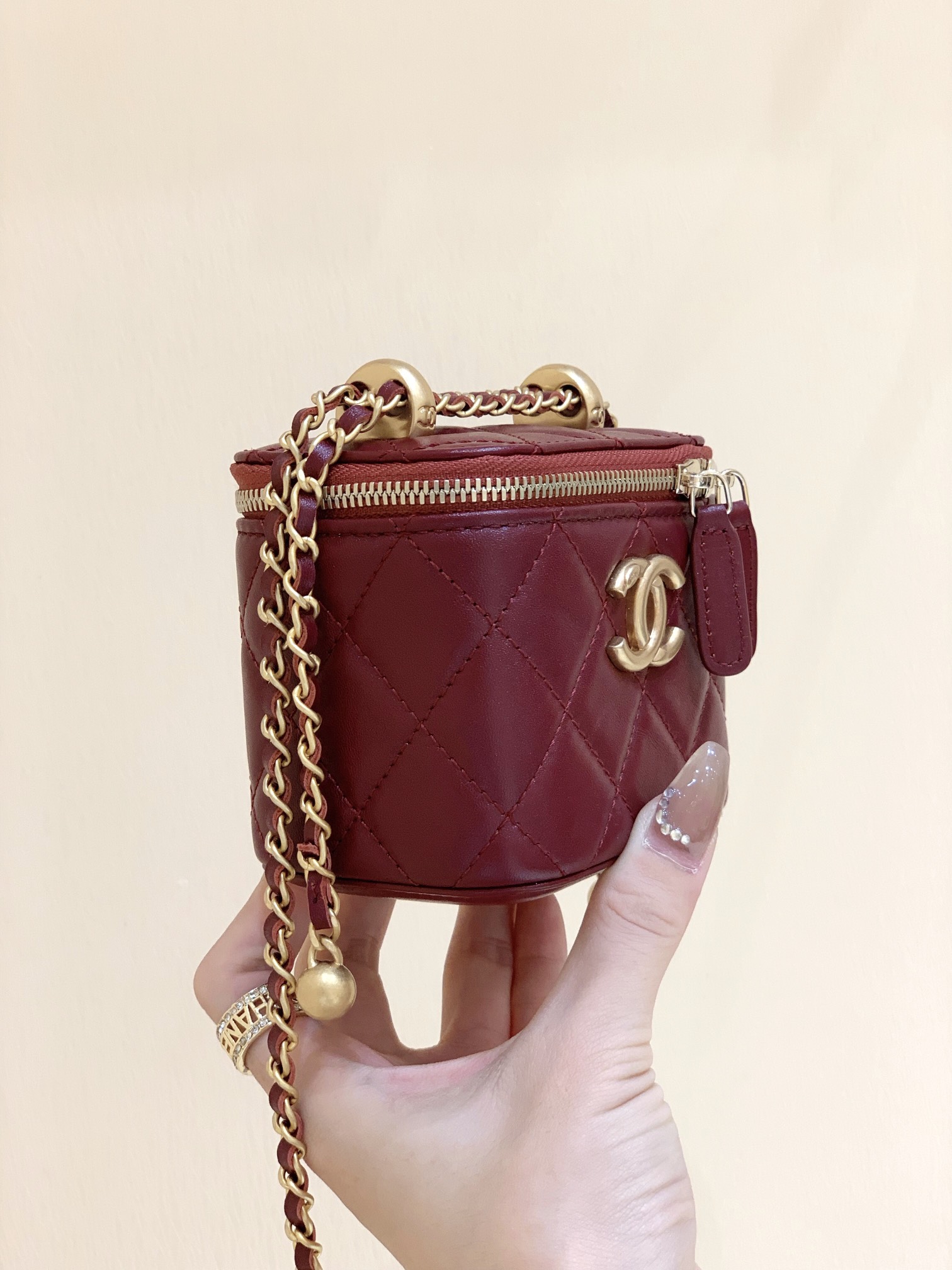 Chanel 高级手工坊双金珠系列盒子斜挎包 AP2292酒红